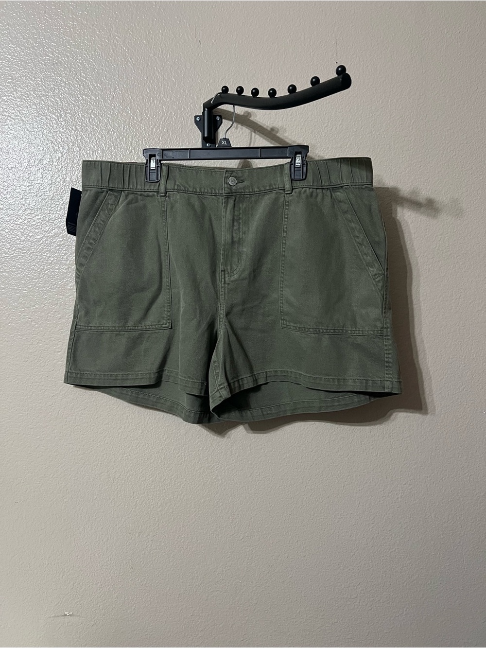 Gap-women’s elastic waist twill shorts Olive Green-2x NWT